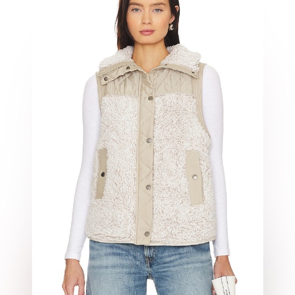 BLANKNYC Teddy Vest - Picture 3 of 14